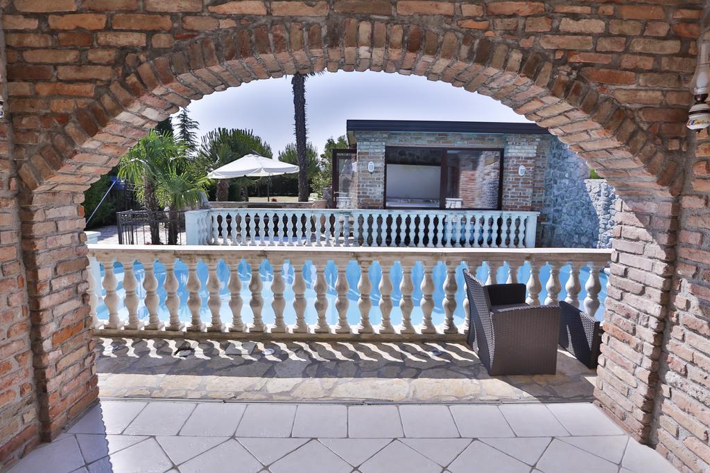 Casa Oasa -accommodation, Pizzeria & Bar Bed & Breakfast
