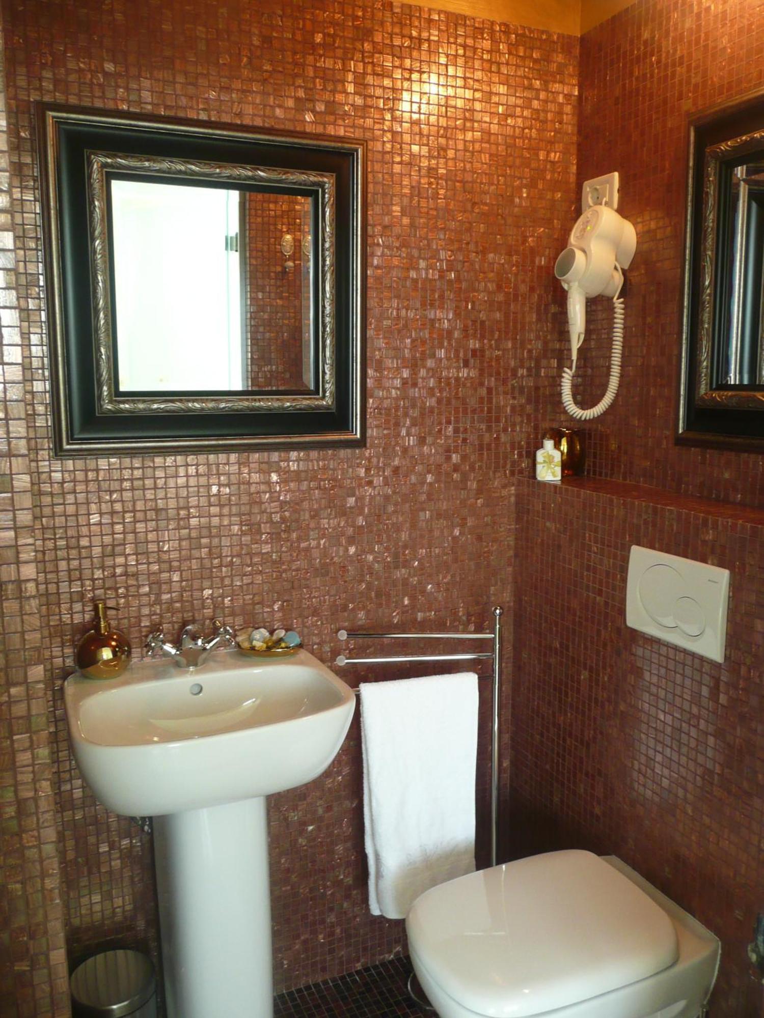 Bed & Breakfast Casa Oasa -accommodation, Pizzeria & Bar